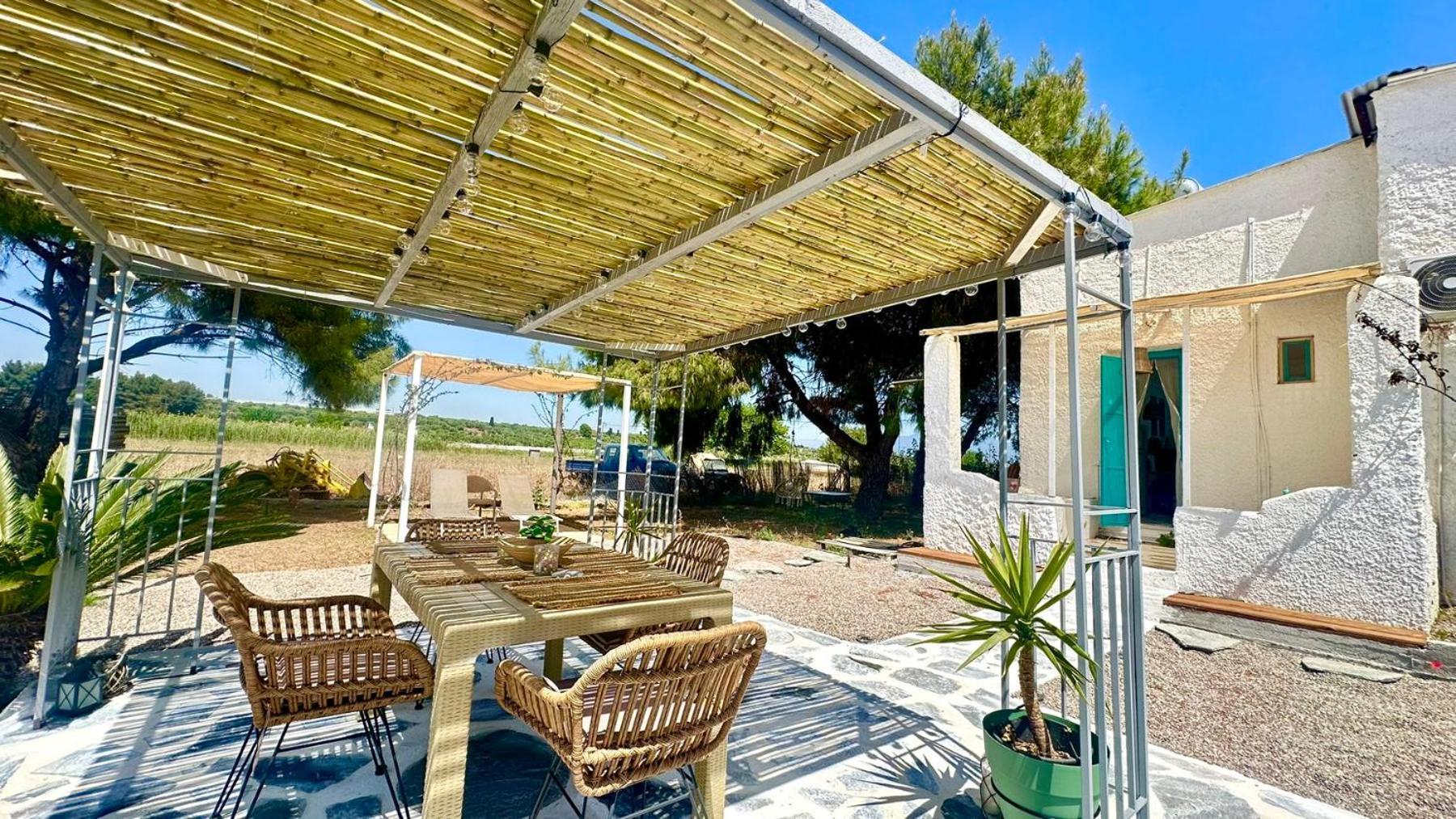 Peaceful Cottage House - Private Garden Analipsis  Exterior photo